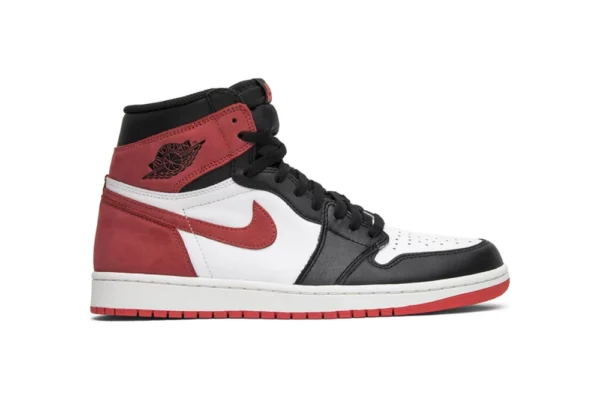 The Air Jordan 1 Retro High OG 'Best Hand in the Game - Track Red', 1:1 original material and best details. Shop now for fast shipping!