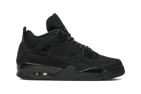 The Air Jordan 4 Retro Black Cat, 1:1 top quality reps shoes. Material and shoe type are 100% accurate.