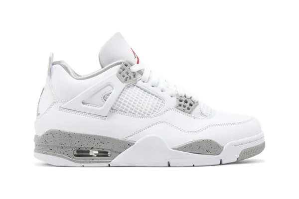 The Air Jordan 4 Retro White Oreo, 1:1 top quality reps shoes. Material and shoe type are 100% accurate.