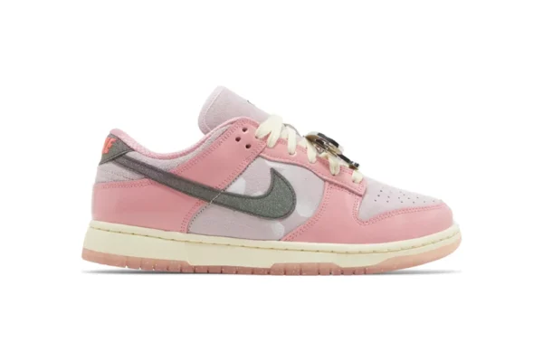 Dunk Low LX 'Barbie' REPS Sneakers