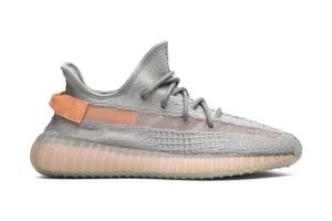 The Yeezy Reps Boost 350 V2 'True Form', 1:1 top quality replica shoes. Material and shoe type are 100% accurate.