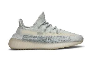 The Yeezy Reps Boost 350 V2 'Cloud White Reflective', 1:1 top quality reps shoes. Material and shoe type are 100% accurate.