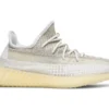 The Yeezy Boost 350 V2 Natural, 1:1 top quality reps shoes. Material and shoe type are 100% accurate.