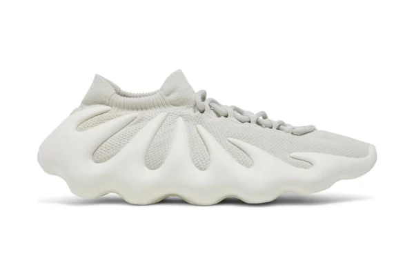The Yeezy Reps 450 'Cloud White', 1:1 top quality reps shoes. Material and shoe type are 100% accurate.