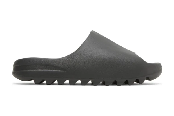 Yeezy Slides Reps "Onyx" come in a striking "Onyx" black colorway that exudes elegance and versatility. 100% design accuracy reps shoes.