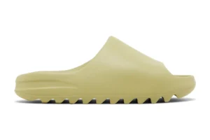 Yeezy Slides Rep 'Resin' - Elevate your style with these fashionable slides featuring a unique semi-translucent green 'Resin' colorway.