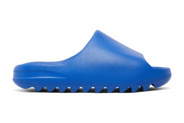 The Yeezy Slides 'Azure' Reps, 100% design accuracy reps shoes. Shop now to experience the quality of our rep shoes.