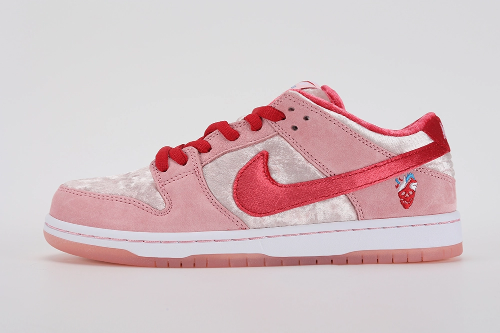 REPS StrangeLove x Dunk Low SB Valentine's Day' Special Box REP Shoes