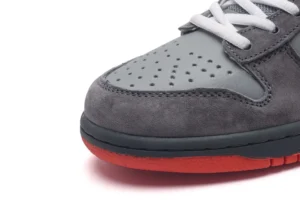 Jeff Staple x Dunk Low Pro SB 'Pigeon' REPS Shoes