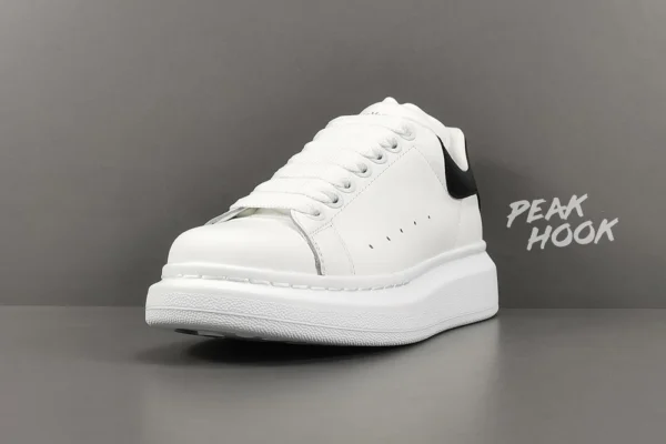 Alexander McQueen Oversized Sneaker 'White Black' REPS (6)